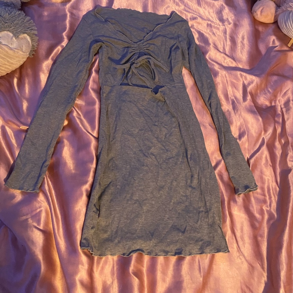 grey dress